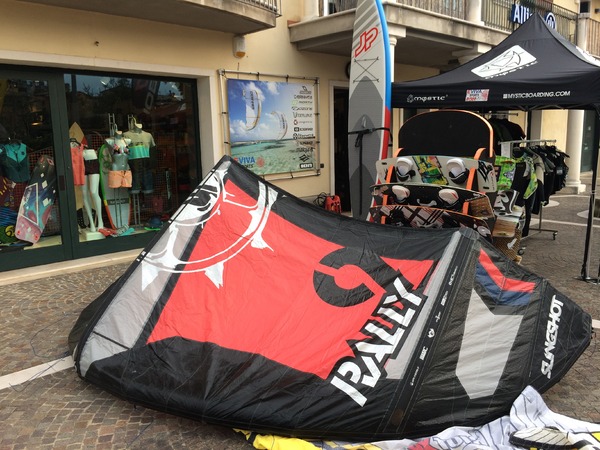 Slingshot - Rally 9m 2015 - compl - rif. 477