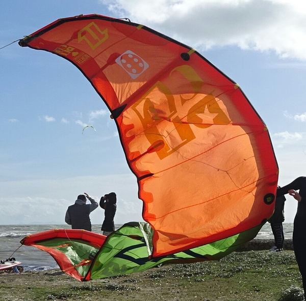 North - Dice 6 m 2014