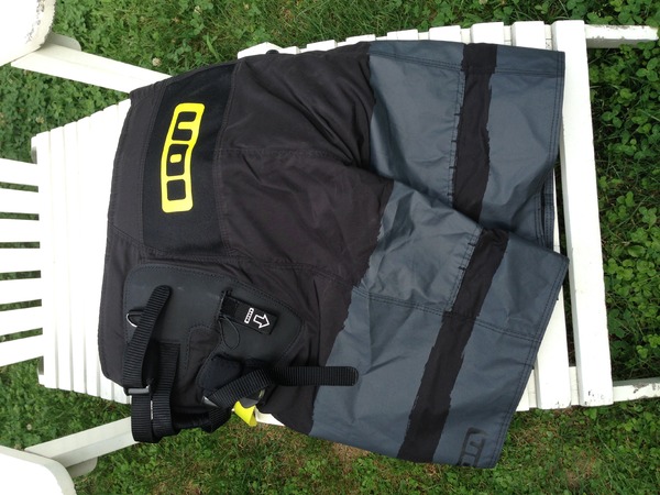 Ion - Trapezio a pantaloncino