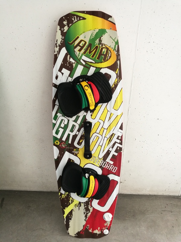 Groove - Jama 42cm x 136