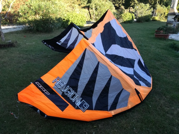 Rrd - Religion 9 m - 10.5 m - 12 m. Comprati a giugno 2018. disponibile barra