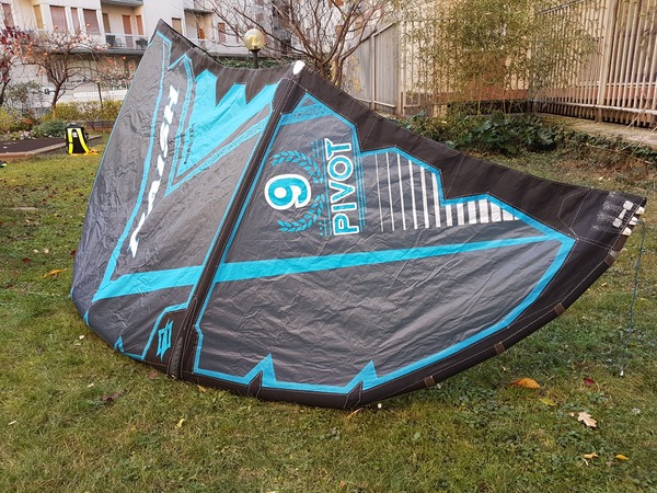 Naish - PIVOT 9 2017 + barra 24 mt.