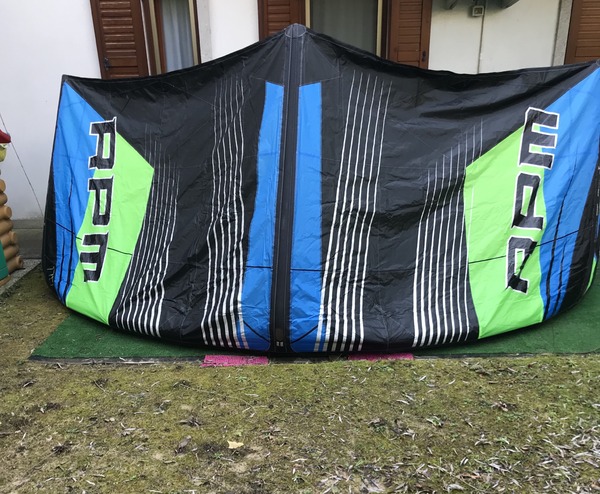 Slingshot - RPM 11 metri 2018 3 Uscite come nuova