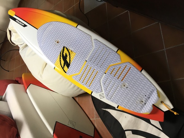 F-One - Mitu monteiro pro model 5.6