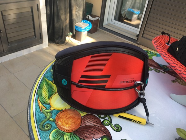 Ride Engine - Hey core misura M completo di maniglia