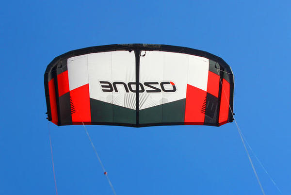 Ozone - 2 KITE + TAVOLA + BARRA