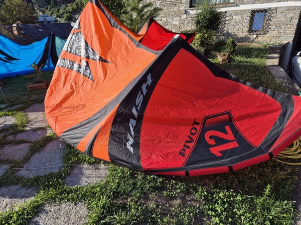Naish - Pivot s26