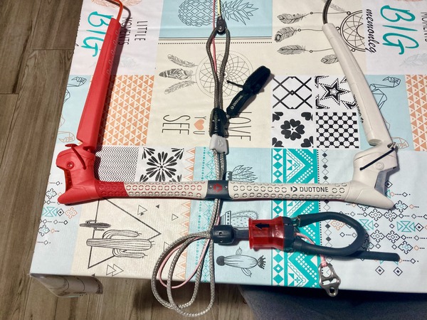 Duotone - Trust Bar 2022