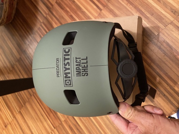 Mystic - Casco  Predator