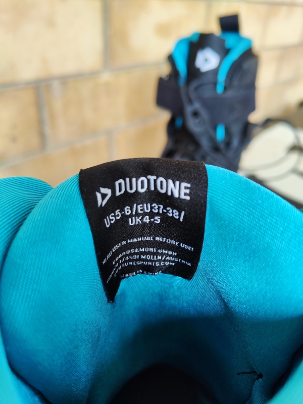 Duotone - Boot