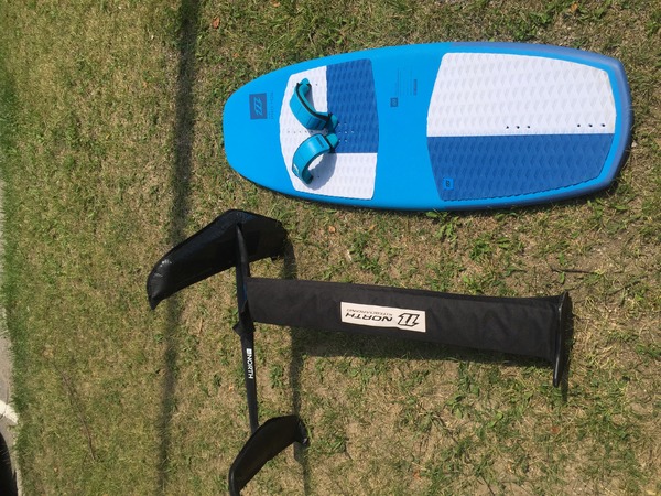 North - North Hydrofoil Speedster