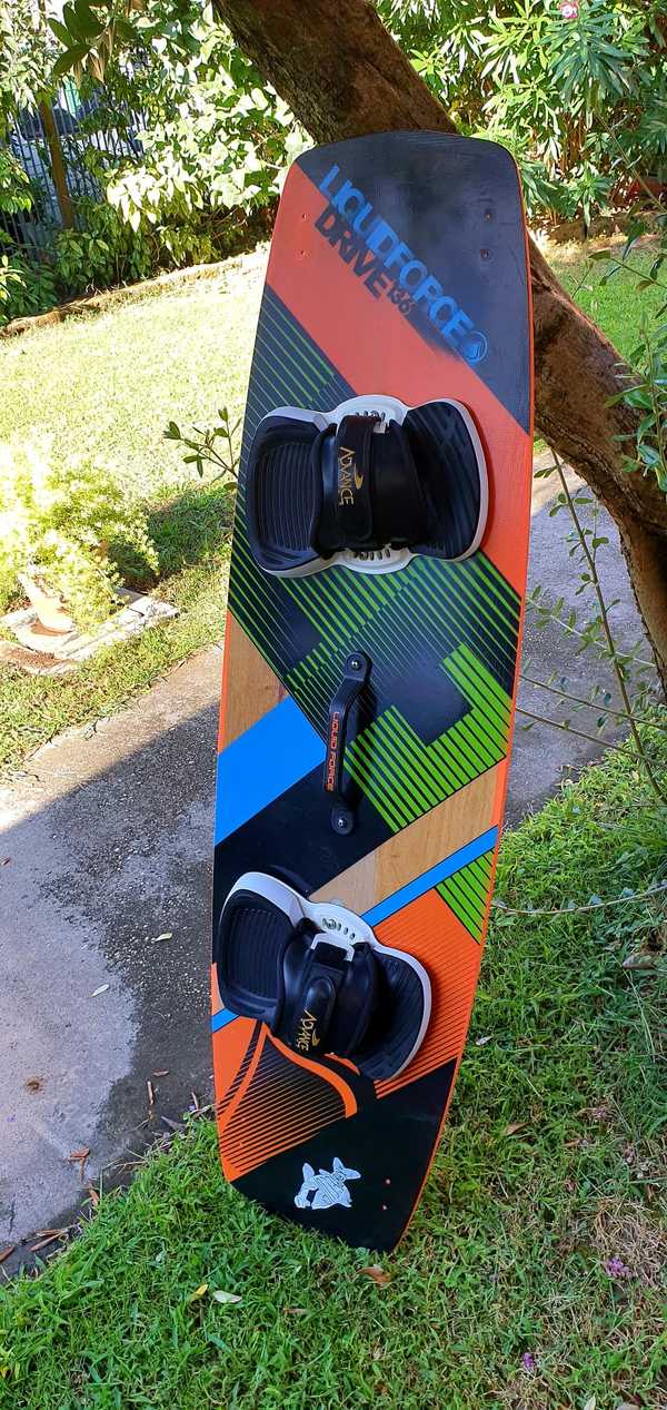Zeeko - Kitesurf completo kite tavole trapezio accessori
