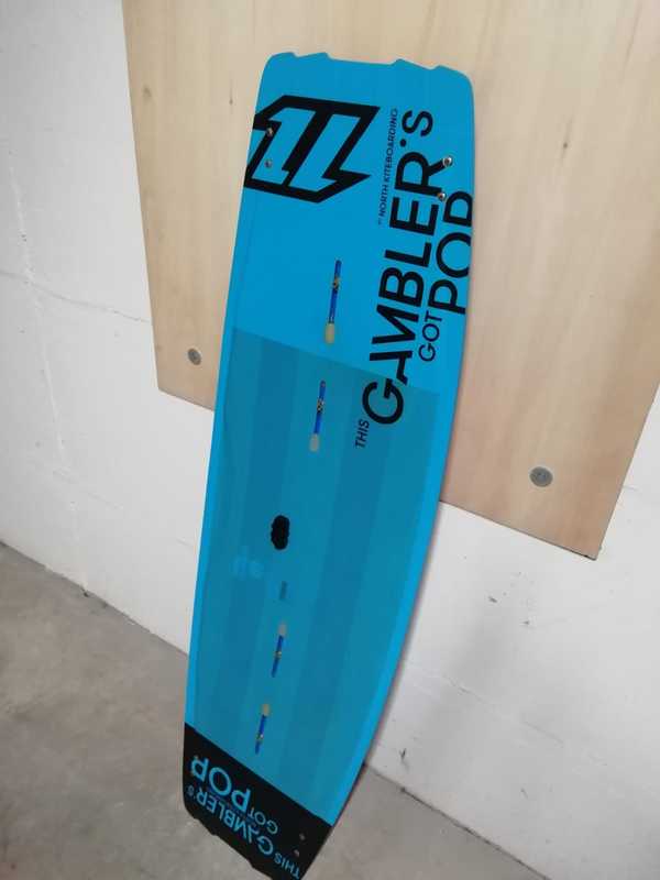 North - Gambler 136*41,5