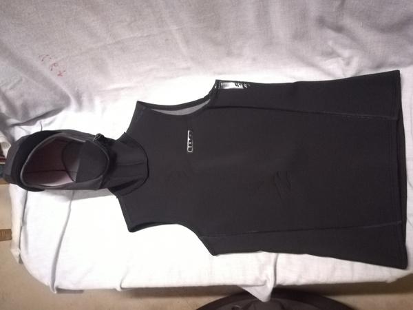 Ion - ION HOODED NEO VEST 3/2 2020 - SIZE 50/M