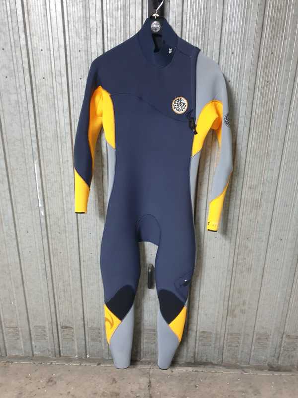 Rip Curl - RIP CURL MUTA E-BOMB E4 4/3MM ZIP FREE