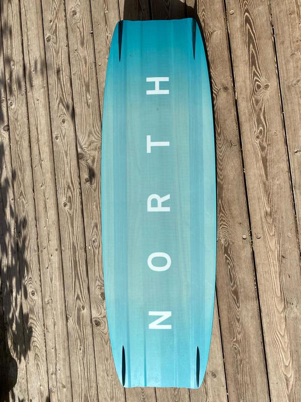 North - FOCUS HYBRID 136X41