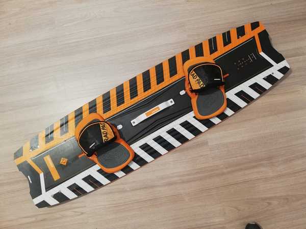 Rrd - Poison V6 140 x 43 Usata ottime condizioni *SPEDIZIONE GRATUITA IN ITALIA*