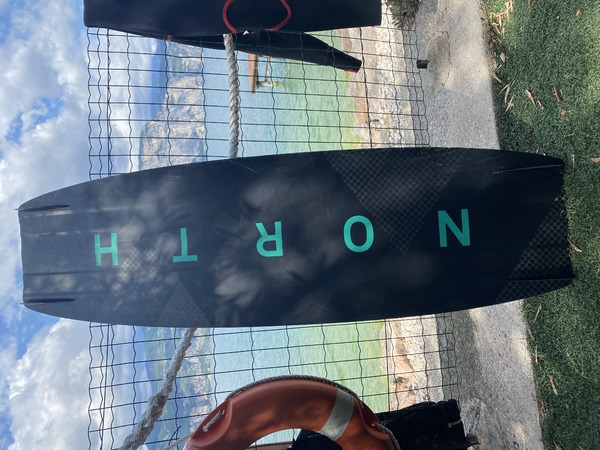 North - Atmos Carbon Series