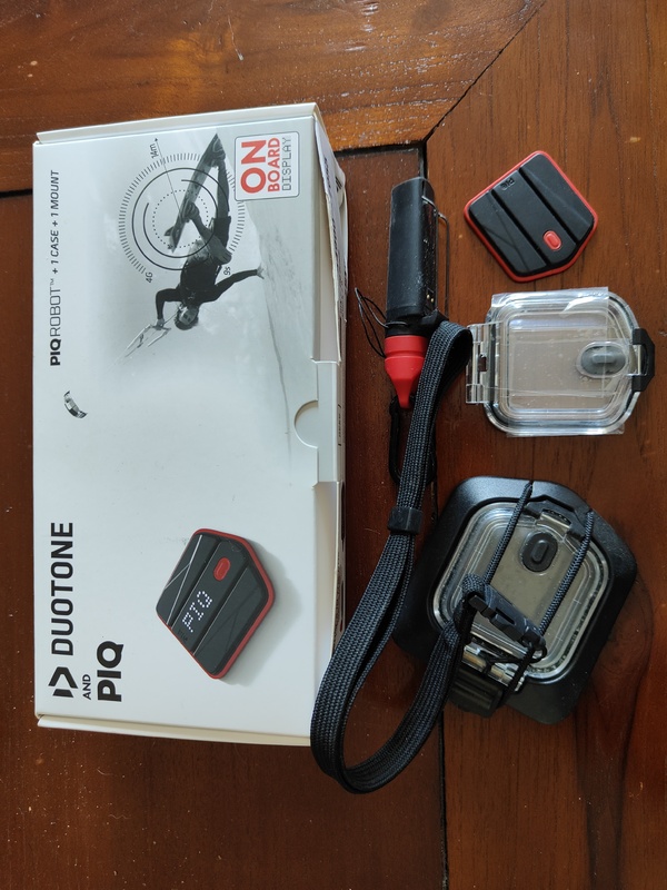 Duotone - DUOTONE PIQ set sensore Multisport con Display in Tempo Reale,  con Supporto Kiteboard (Misura Altezza Salto e Molto Altro) e App per iOS, Apple  Watch e Android (Kitesurf Accessori) -