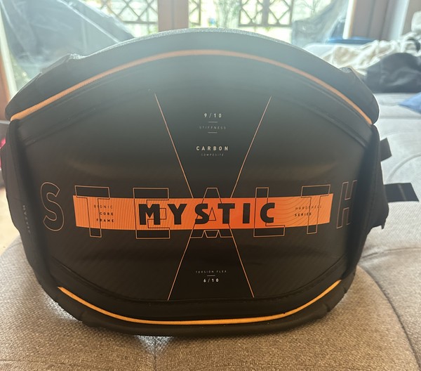 Mystic - Trapezio Mystic Stealth 2023 TG. S completo gancio GEN 3