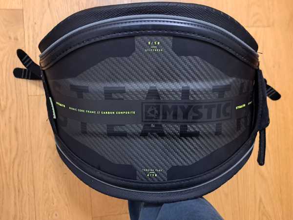 Mystic - Stealth Carbon L