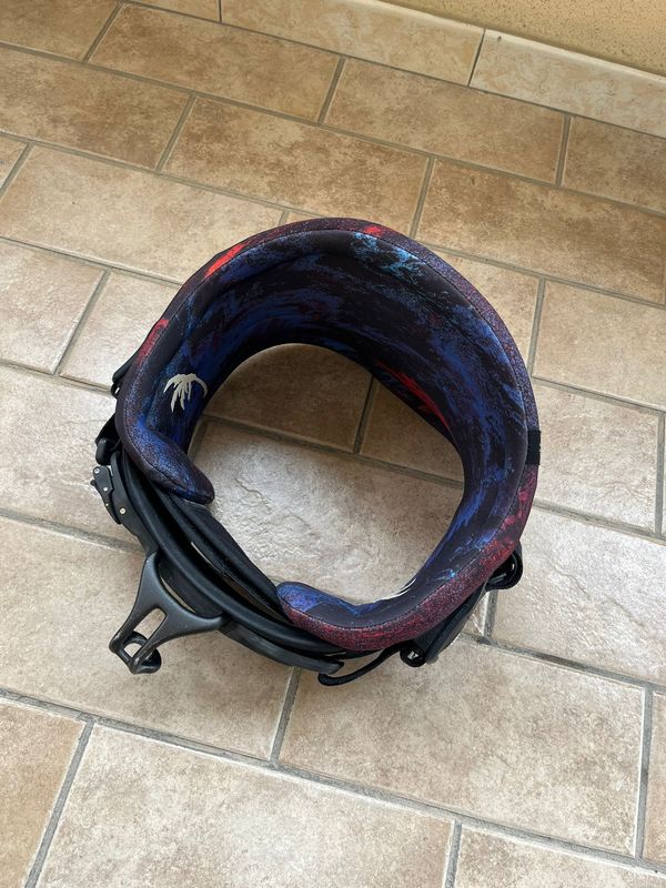Ion - Riot curv 14 S