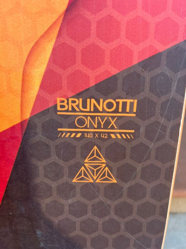 Brunotti - Onyx 140 x 42
