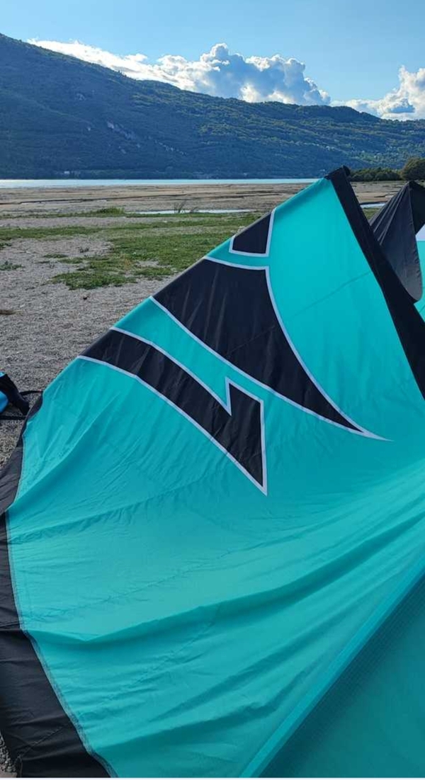 Naish - Pivot 2025