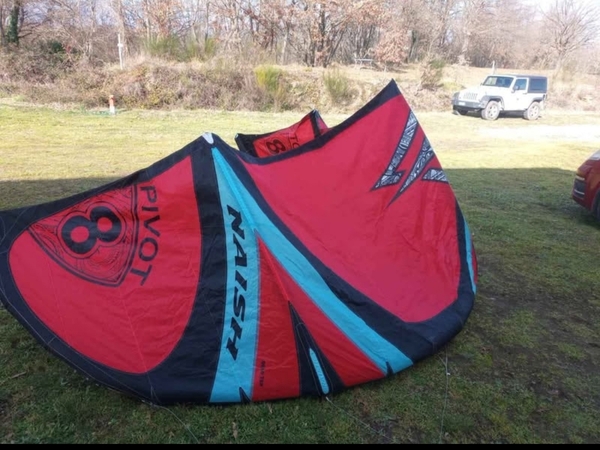 Naish - pivot 8 