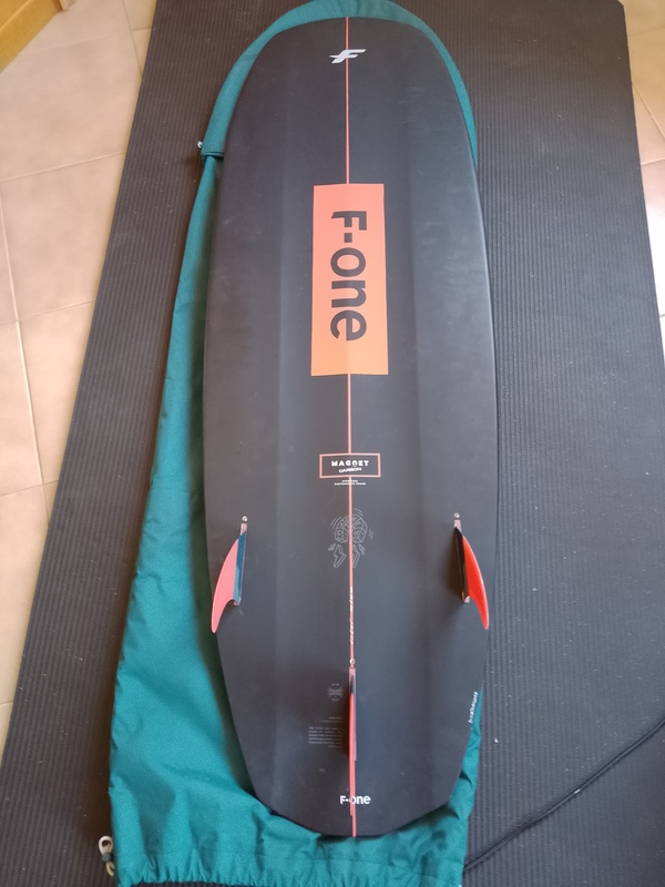 F-One - Magnet Carbon