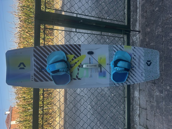 Duotone - Select concept blue