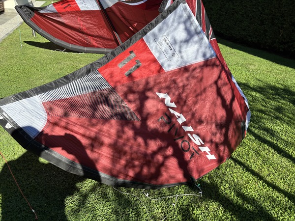 Naish - Pivot 2025