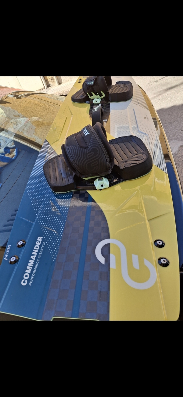 Eleveight - Commander V3