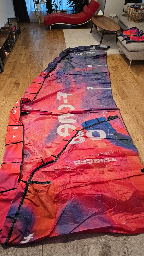 F-One - Trigger Brainchild 8