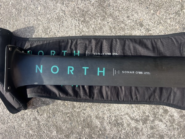 North - Mast cf sonar