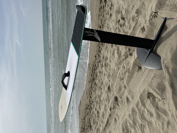 North - North , mast e fuselage in carbonio 150