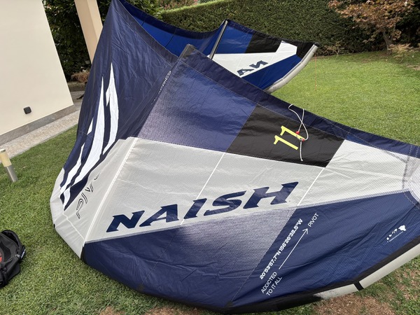 Naish - PIVOT 2026