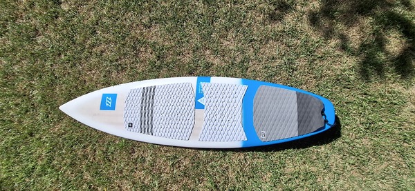 North - North Pro Surf 5'11" � 2016 � 25,1 L