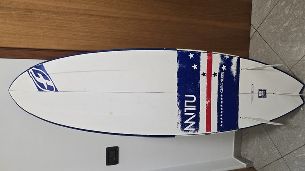 F-One - 2015     cm 166.5x46.5  misura 5'6"