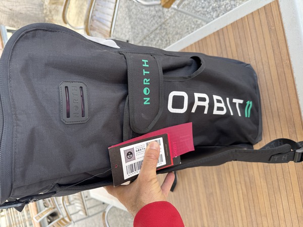 North - Orbit red 2025 nuovo