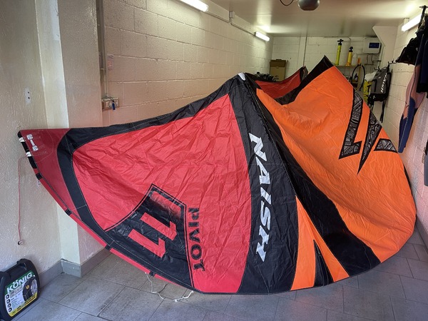 Naish - Pivot 11 S26
