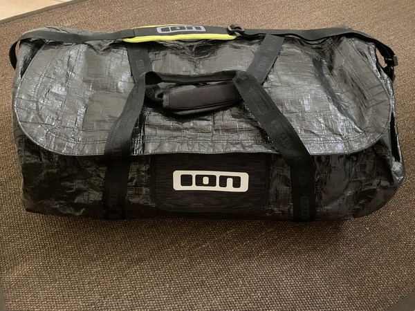 Ion - Duffle Bag 