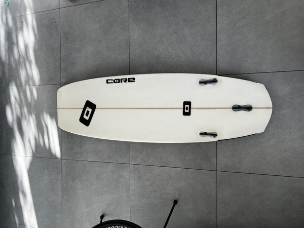 Core - 720 v.1 � Directional Kiteboard 5�1