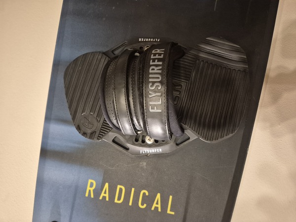 Flysurfer - Radical 133 x 40