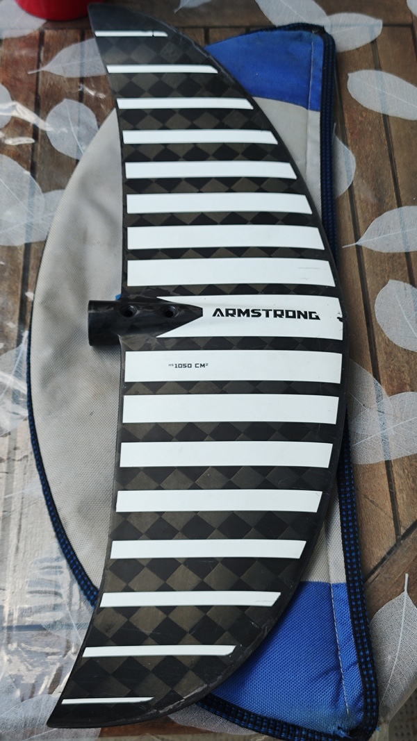 Armstrong - Front foil hs 1050