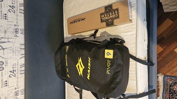 Naish - Pivot 9 2025 con barra 