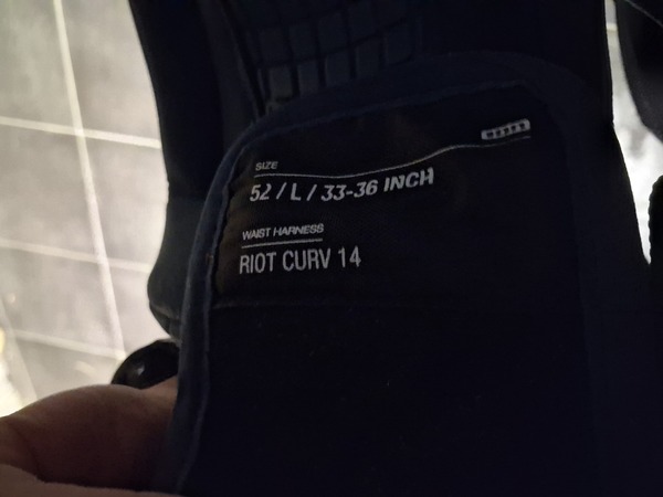 Ion - Riot curv 14 tg. L