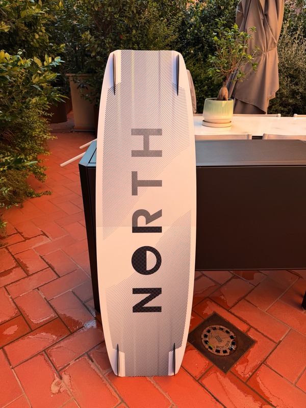 North - Atmos PRO 136cm