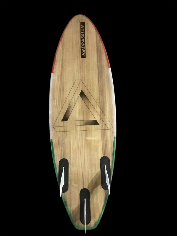 RedPassion - surfino squamish wood
