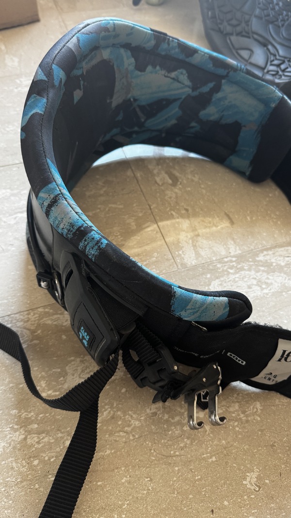 Ion - Riot curv 14